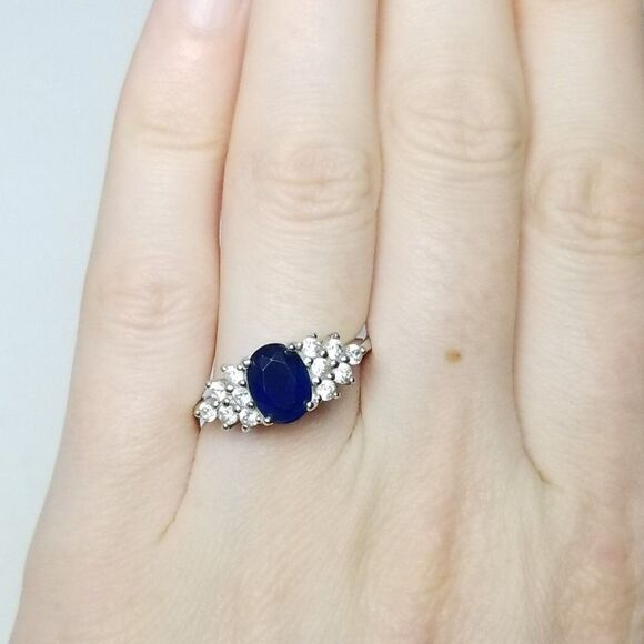 Vintage Sterling Silver Blue Oval Rhinestone Ring, Size 6 Band, Cluster Cocktail - Picture 2 of 9